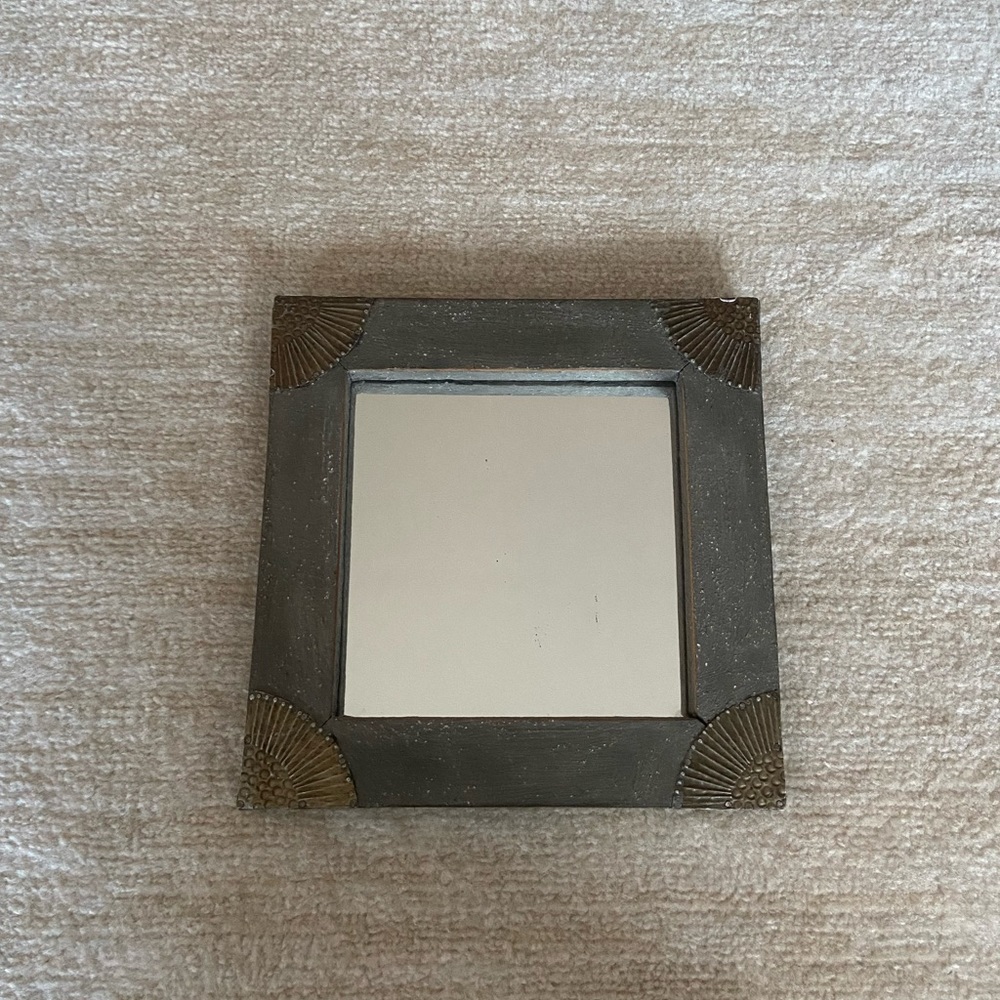 Decorative Hanging Wall Mirror